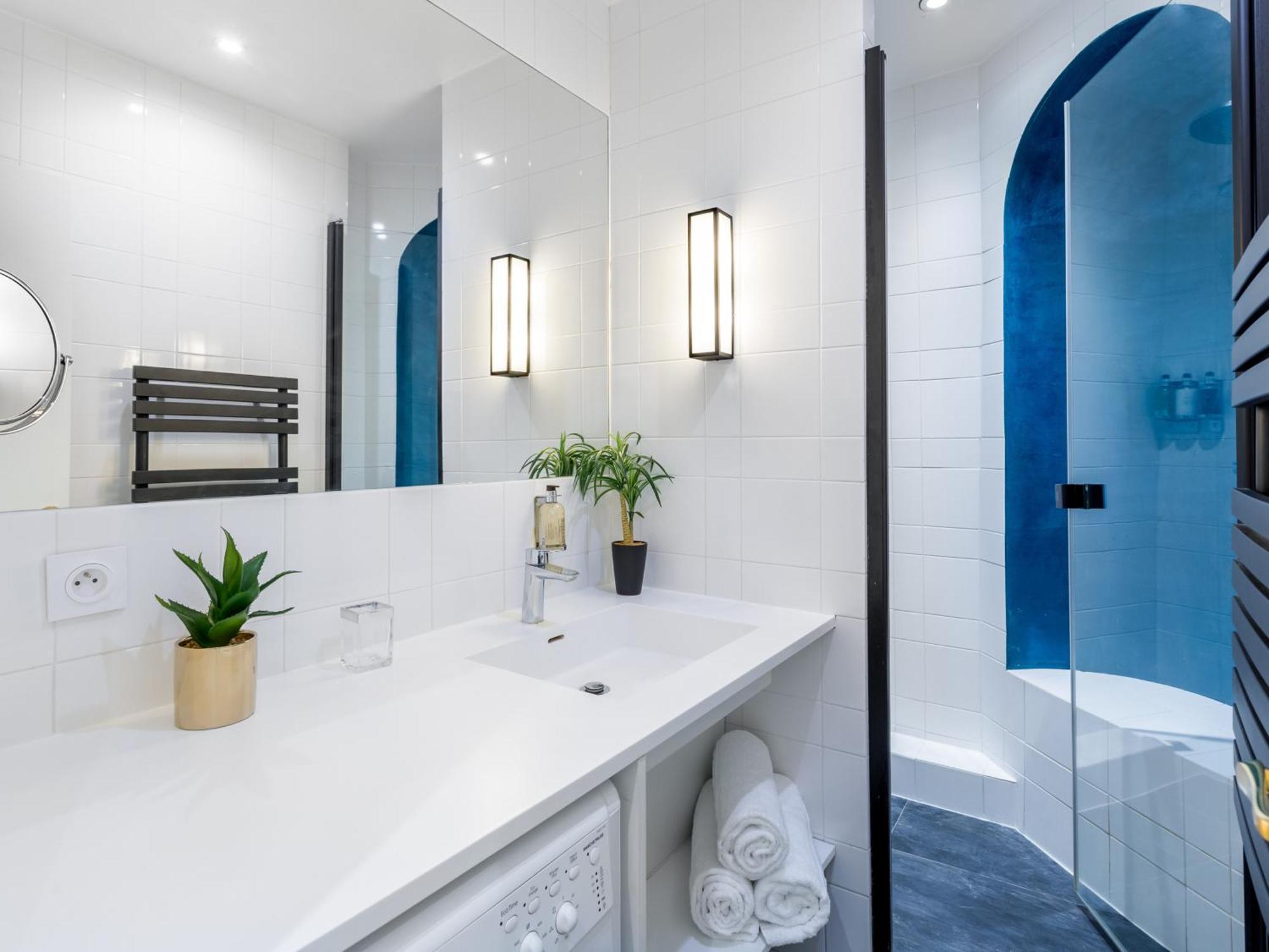 Merveil - Luxury - Champs Elysees - Royale I